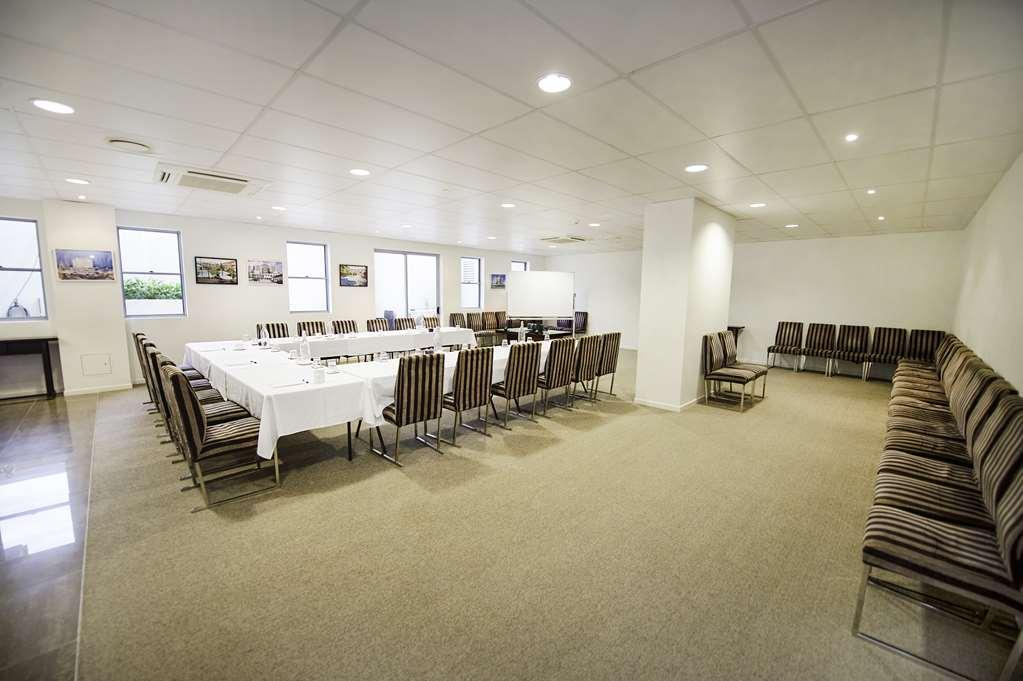 Gladstone City Central Apartment Hotel Official Facilidades foto